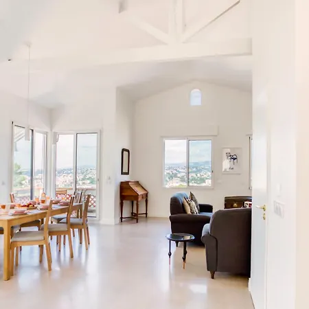 #54 Sea View 4 Bdr Ac Parking 5mins To Port Bbq Nice